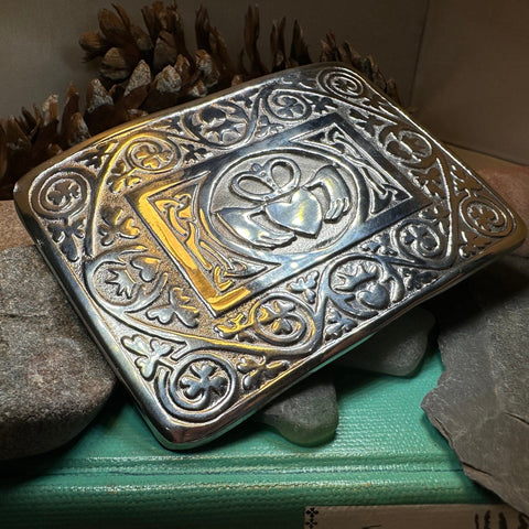 Load image into Gallery viewer, Celtic Kilt Belt Buckle, Irish Belt Buckle, Pewter Claddagh Buckle, Large Belt Buckle, Men's Celtic Gift, Celtic Knot Buckle, Bagpiper Gift

