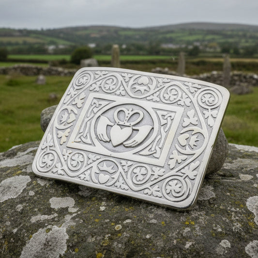 Celtic Kilt Belt Buckle, Irish Belt Buckle, Pewter Claddagh Buckle, Large Belt Buckle, Men's Celtic Gift, Celtic Knot Buckle, Bagpiper Gift