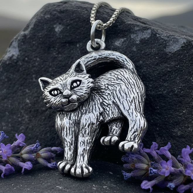 Cat Necklace, Cat Lover Gift, Nature Necklace, Cat Mom, Moveable Cat, Silver Cat Pendant, Best Friend Gift, Gift for Her, Animal Jewelry