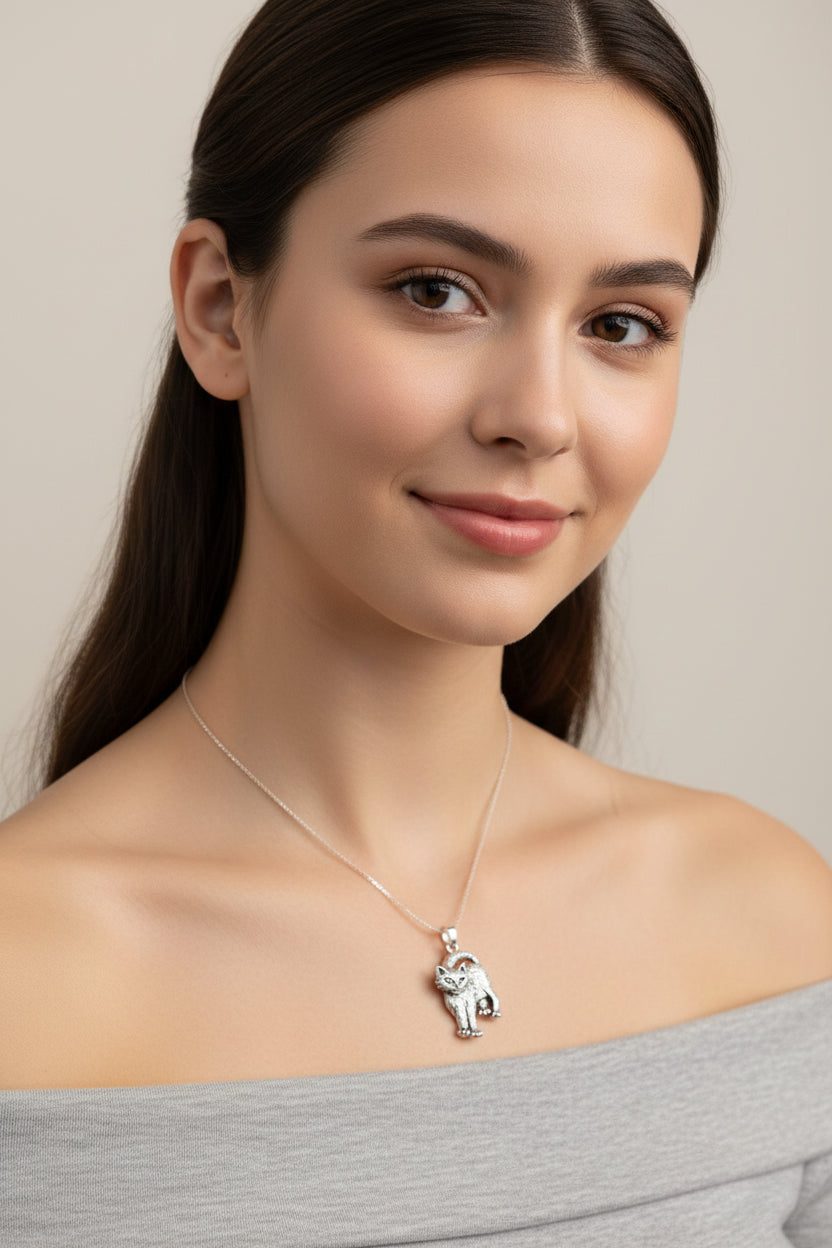 Cat Necklace, Cat Lover Gift, Nature Necklace, Cat Mom, Moveable Cat, Silver Cat Pendant, Best Friend Gift, Gift for Her, Animal Jewelry