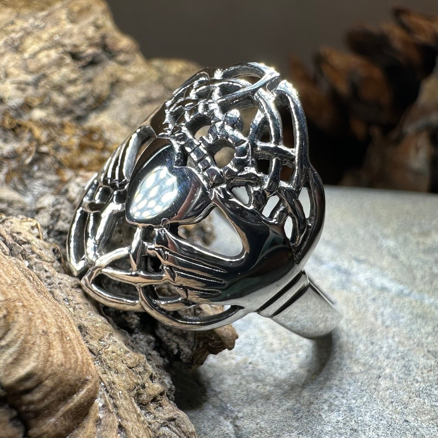 Irish Lace Claddagh Ring in Sterling Silver — view 9
