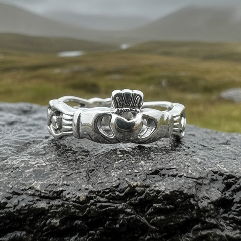Load image into Gallery viewer, Folklore Irish Claddagh Ring in Sterling Silver
