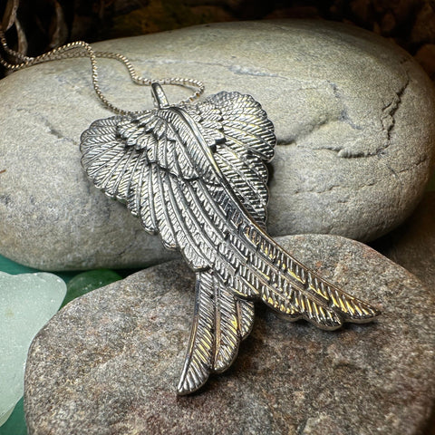 Load image into Gallery viewer, Yasmine Angel Wings Necklace
