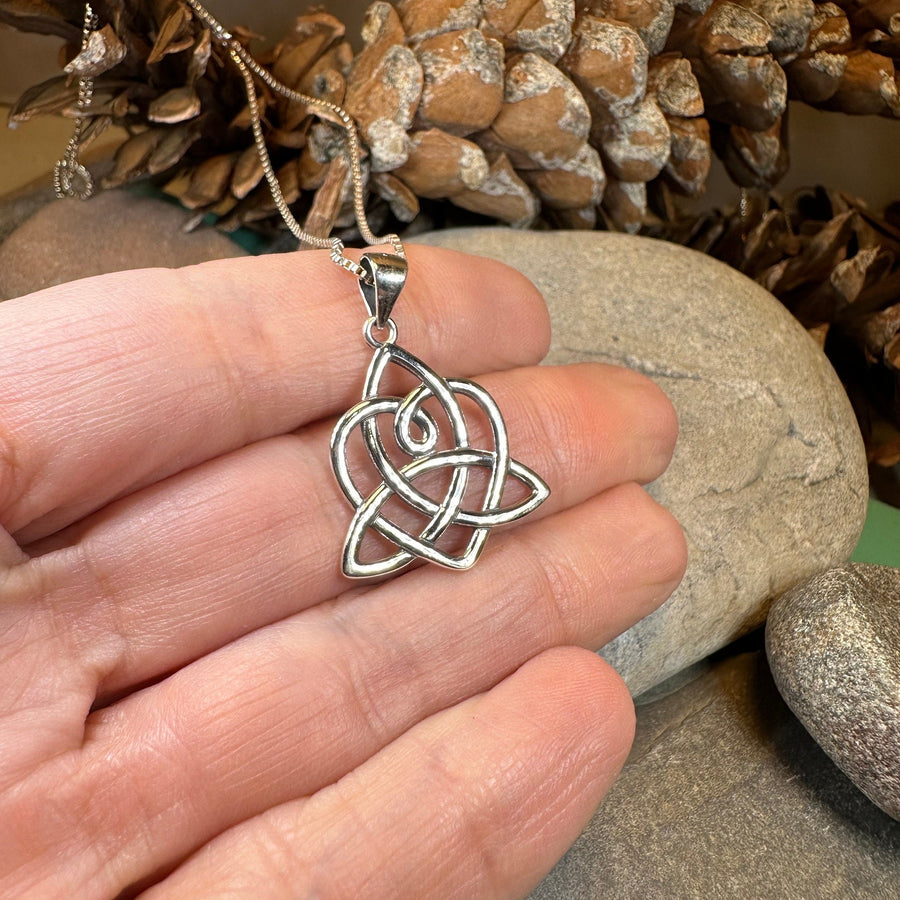 Love Knot Necklace, Celtic Heart Pendant, Irish Jewelry, Anniversary Gift, Girlfriend Gift, Wiccan Jewelry, Heart Jewelry, Wife Gift