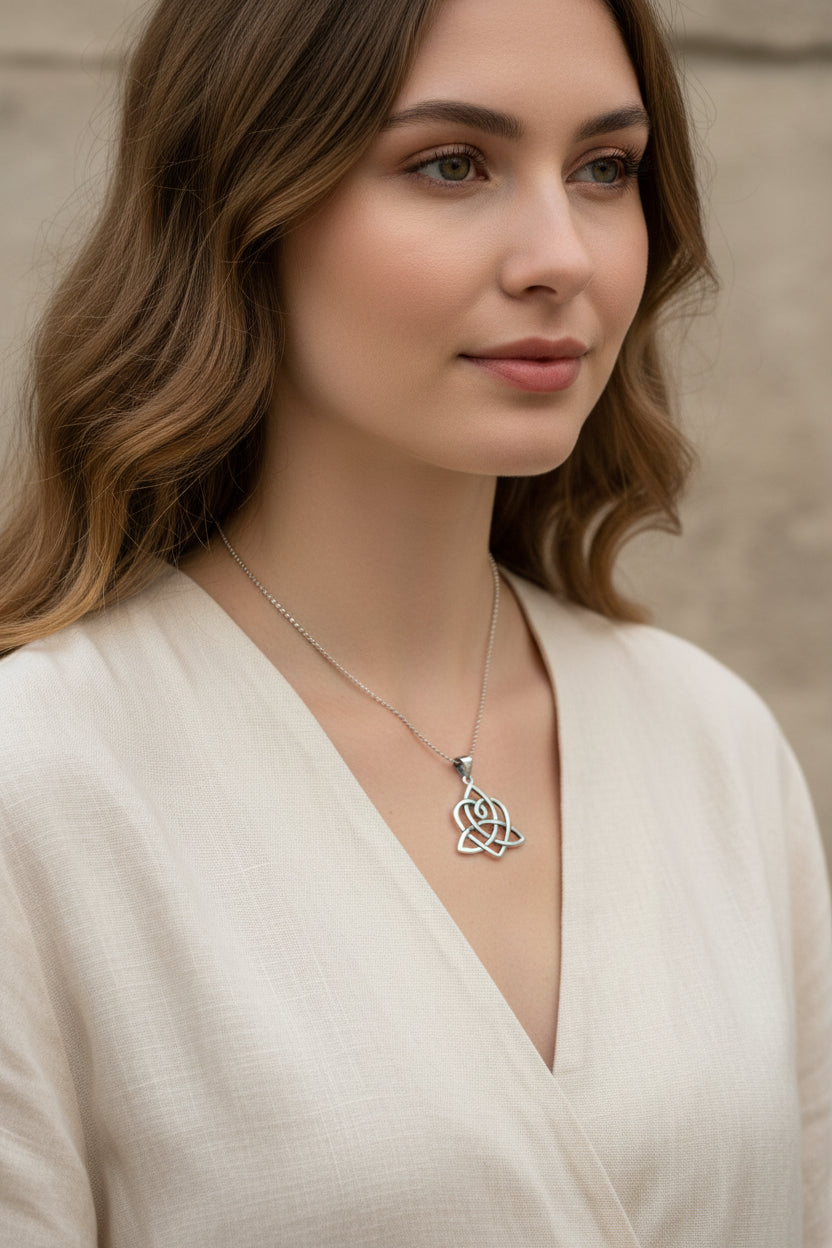 Love Knot Necklace, Celtic Heart Pendant, Irish Jewelry, Anniversary Gift, Girlfriend Gift, Wiccan Jewelry, Heart Jewelry, Wife Gift