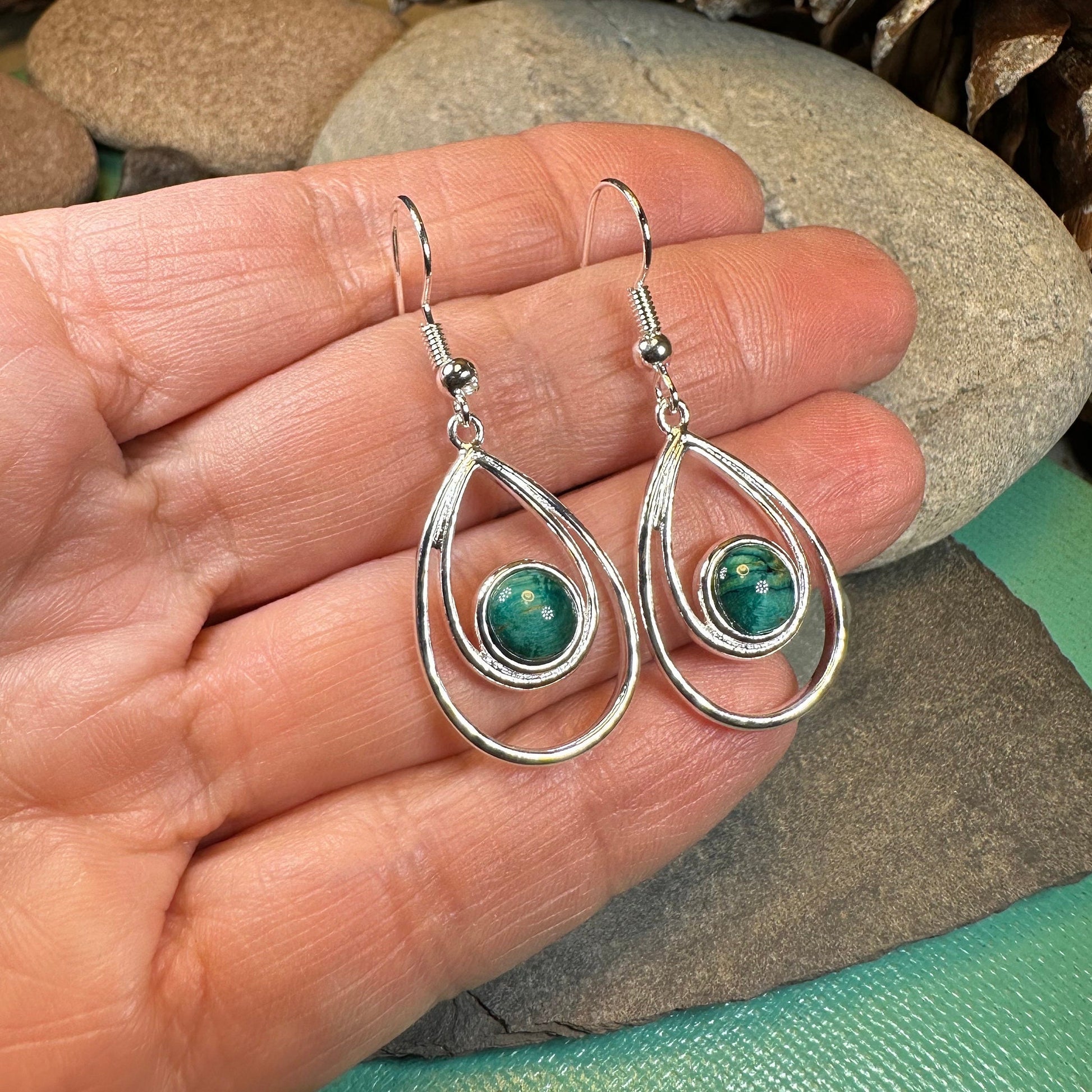 Celtic Drop Earrings, Scotland Jewelry, Heathergems Earrings, Outlander Jewelry, Celtic Jewelry, Wiccan Jewelry, Norse Jewelry