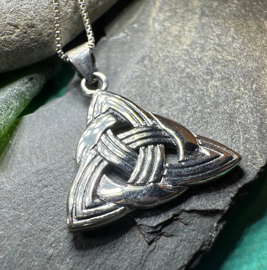 Classic Trinity Knot Necklace