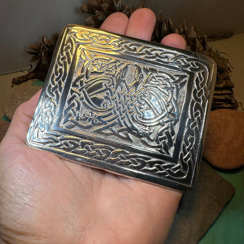 Load image into Gallery viewer, Celtic Kilt Belt Buckle, Scottish Belt Buckle, Pewter Buckle, Large Belt Buckle, Men's Celtic Gift, Irish Gift, Celtic Knot Buckle, Bagpiper
