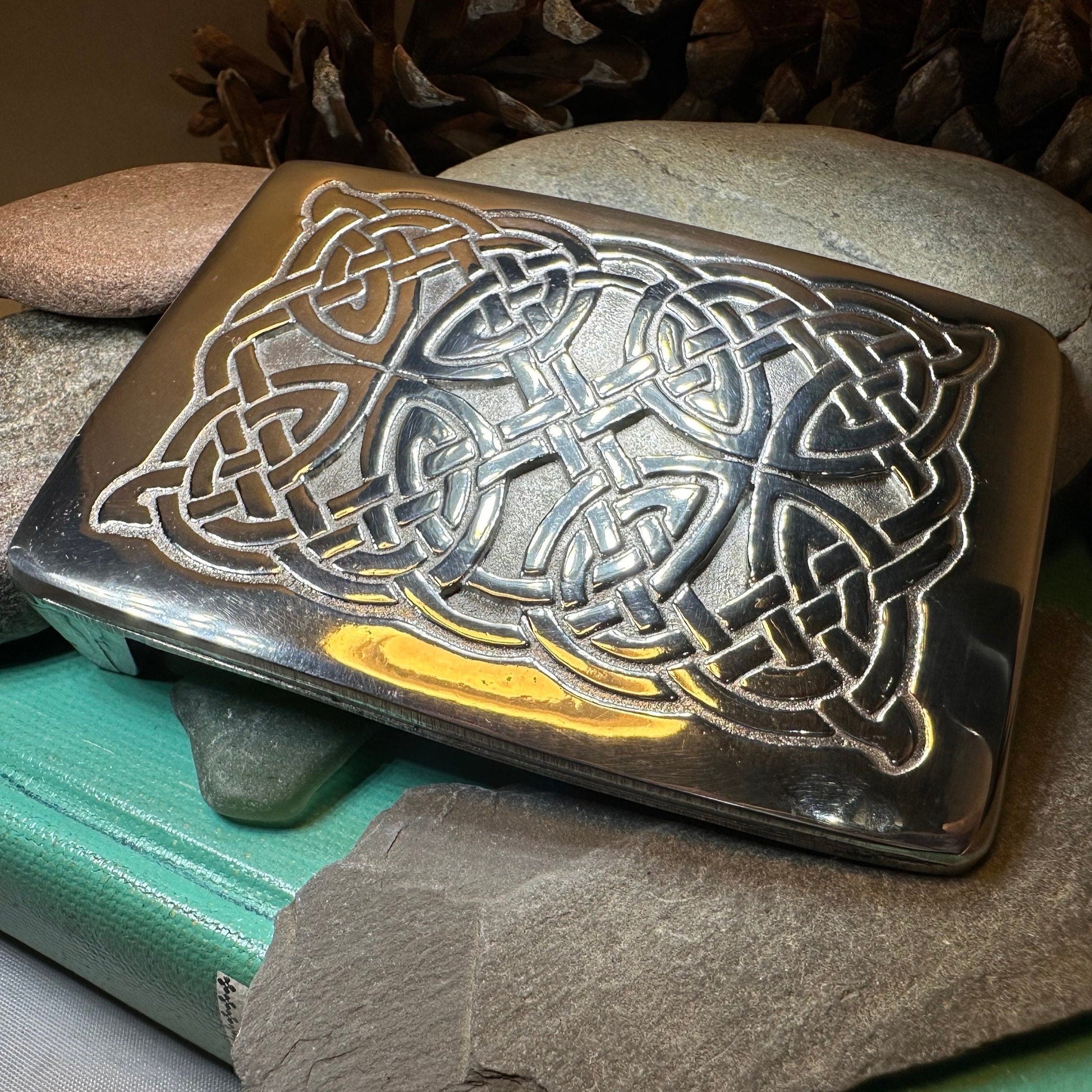 Celtic Kilt Belt Buckle, Scottish Belt Buckle, Pewter Buckle, Large Belt Buckle, Men's Celtic Gift, Irish Gift, Celtic Knot Buckle, Bagpiper