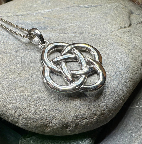 Load image into Gallery viewer, Celtic Necklace, Dara Knot Jewelry, Irish Pendant, Ireland Gift, Scottish Necklace, Celtic Knot Pendant, Friendship Gift, Norse Jewelry
