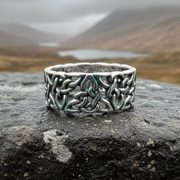 Trinity Knot Ring, Celtic Ring, Promise Ring, Silver Man's Ring, Irish Ring, Irish Dance Gift, Anniversary Gift, Ireland Ring, Silver Band