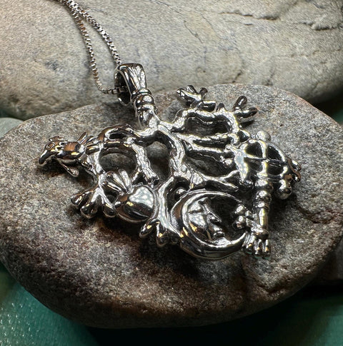 Load image into Gallery viewer, Cimaruta Pendant, Italian Jewelry, Wiccan Jewelry, Celtic Pagan Pendant, Witch Gift, Protection Charm, Evil Eye Amulet, Stregheria Jewelry
