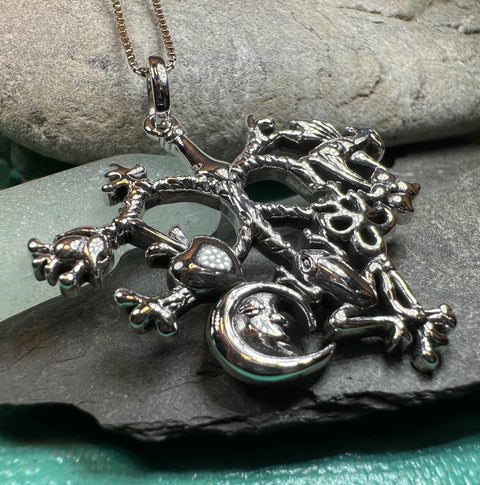 Load image into Gallery viewer, Cimaruta Pendant, Italian Jewelry, Wiccan Jewelry, Celtic Pagan Pendant, Witch Gift, Protection Charm, Evil Eye Amulet, Stregheria Jewelry
