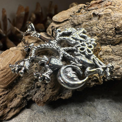 Load image into Gallery viewer, Cimaruta Pendant, Italian Jewelry, Wiccan Jewelry, Celtic Pagan Pendant, Witch Gift, Protection Charm, Evil Eye Amulet, Stregheria Jewelry
