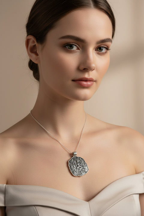 Load image into Gallery viewer, Cernunnos Necklace, Horned God Pendant, Celtic Jewelry, Forest Lover Gift, Pagan Druid Jewelry, Nature Gift, Irish Jewelry, Cernunn, Herne
