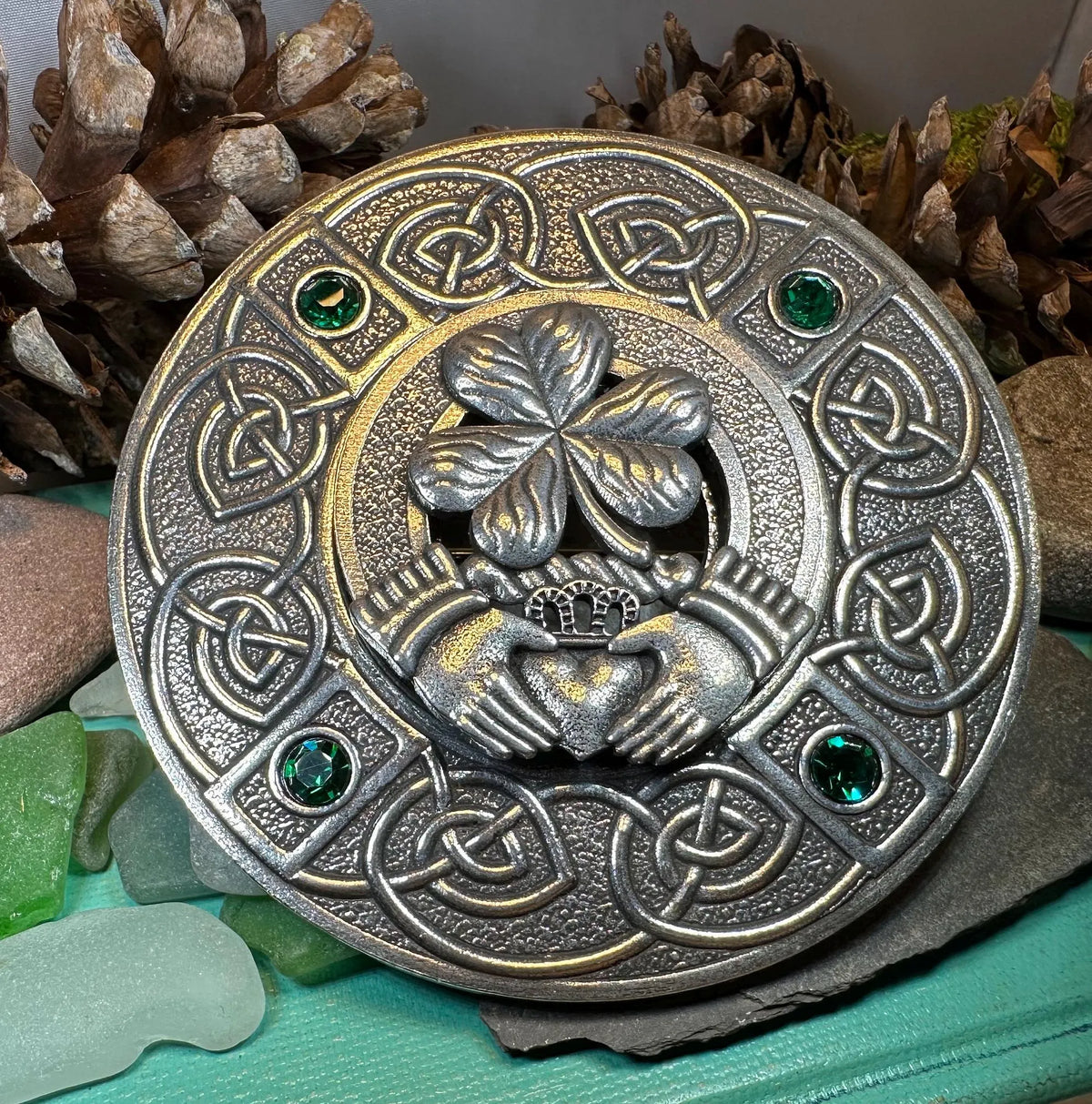 Irish Spirit Celtic Claddagh Plaid Pin — view 4