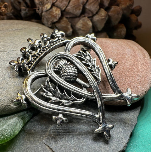 Load image into Gallery viewer, Luckenbooth Brooch, Scotland Jewelry, Bridal Pin, Mom Gift, Friendship Gift, Sister, Girlfriend Gift, Anniversary Gift, Scottish Bride Pin
