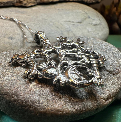 Load image into Gallery viewer, Cimaruta Pendant, Italian Jewelry, Wiccan Jewelry, Celtic Pagan Pendant, Witch Gift, Protection Charm, Evil Eye Amulet, Stregheria Jewelry

