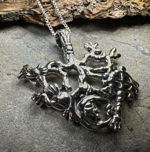 Load image into Gallery viewer, Cimaruta Pendant, Italian Jewelry, Wiccan Jewelry, Celtic Pagan Pendant, Witch Gift, Protection Charm, Evil Eye Amulet, Stregheria Jewelry
