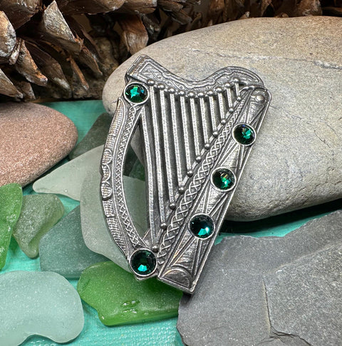Load image into Gallery viewer, Celtic Harp Brooch, Celtic Pin, Irish Harp Jewelry, Irish Dance, Celtic Harp, Irish Gift, Mom Gift, Saint Patrick's Day, Green Ireland Pin
