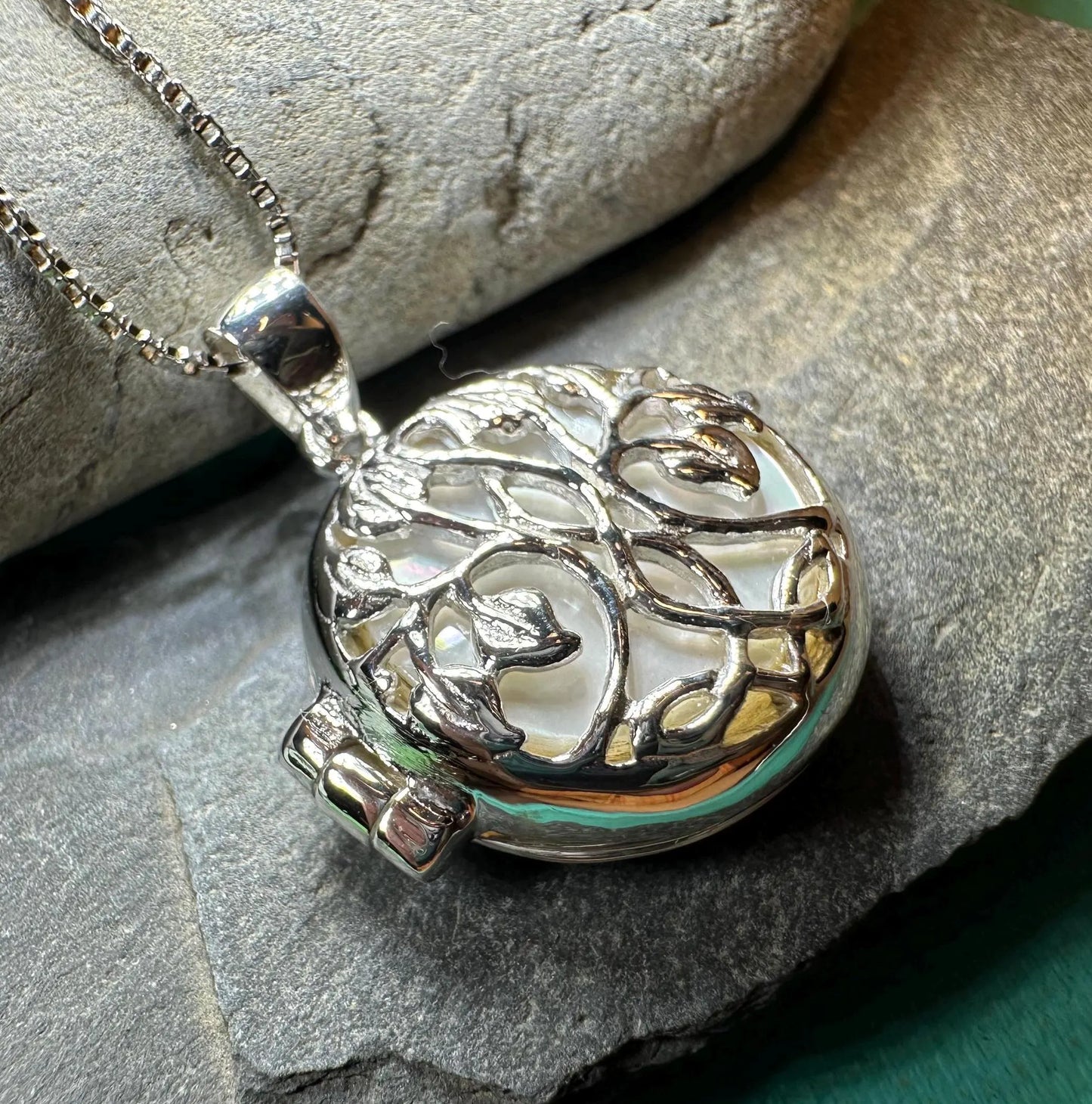 Ceangailte Celtic Tree Locket Necklace — view 6