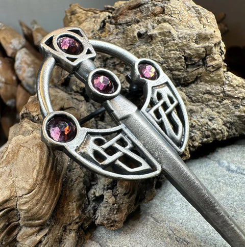 Load image into Gallery viewer, Penannular Celtic Kilt Pin - Handmade in Scotland
