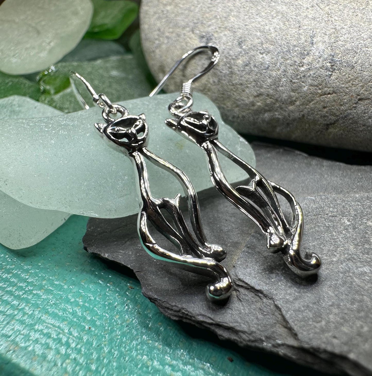 Celtic Cat Earrings, Cat Lover Gift, Celtic Jewelry, Irish Jewelry, Cat Lady Gift, Cat Mom Gift, Animal Jewelry, Mom Gift, Long Drop Earring