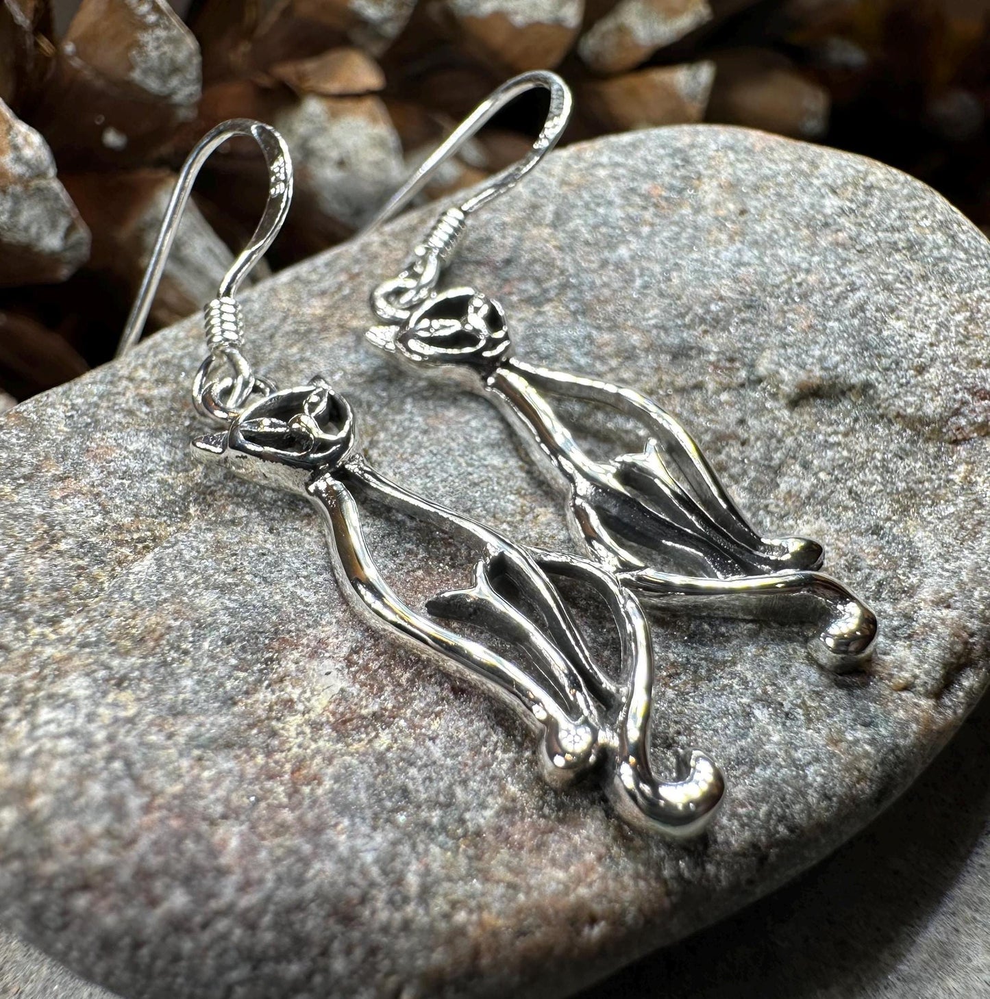 Celtic Cat Earrings, Cat Lover Gift, Celtic Jewelry, Irish Jewelry, Cat Lady Gift, Cat Mom Gift, Animal Jewelry, Mom Gift, Long Drop Earring