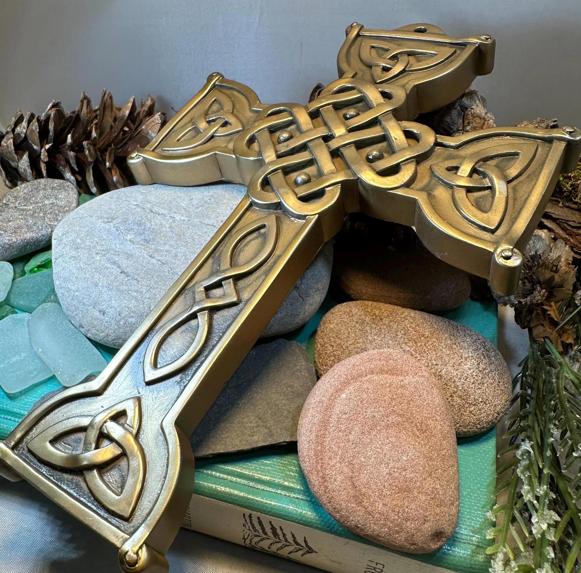 Love Knot Celtic Cross Wall Plaque — view 2