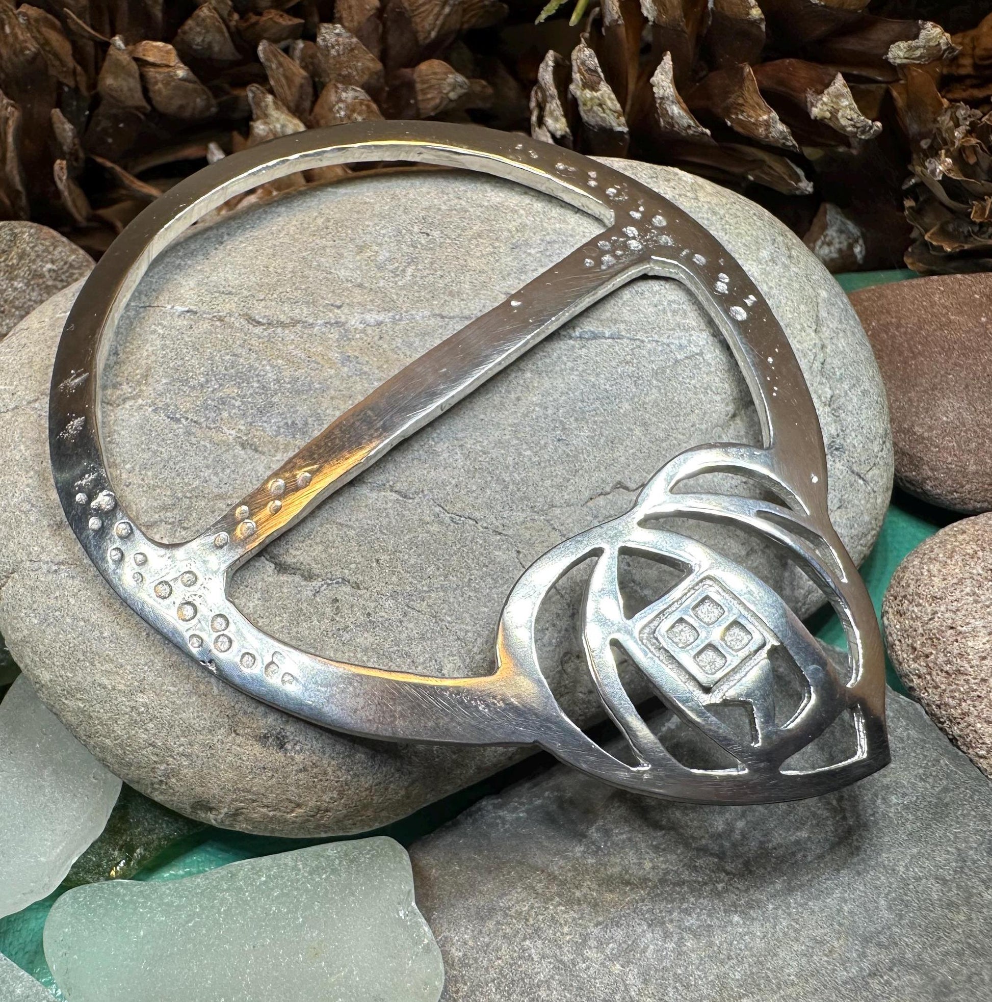 Celtic Mackintosh Heart Scarf Ring - Handmade in Scotland — view 9