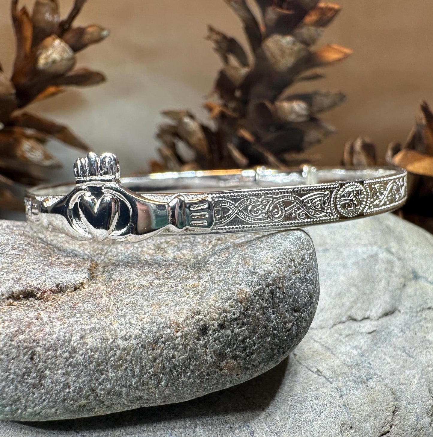 Old World Style Claddagh Bracelet — view 6