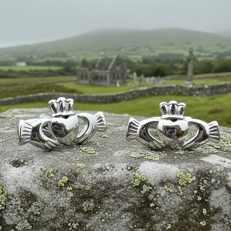Fíorghrá Claddagh Cufflinks for Men