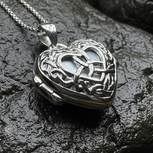 Trinity Knot Locket Necklace, Celtic Heart Pendant, Irish Jewerly, Celtic Jewelry, Anniversary Gift, Locket Necklace, Wiccan Jewelry