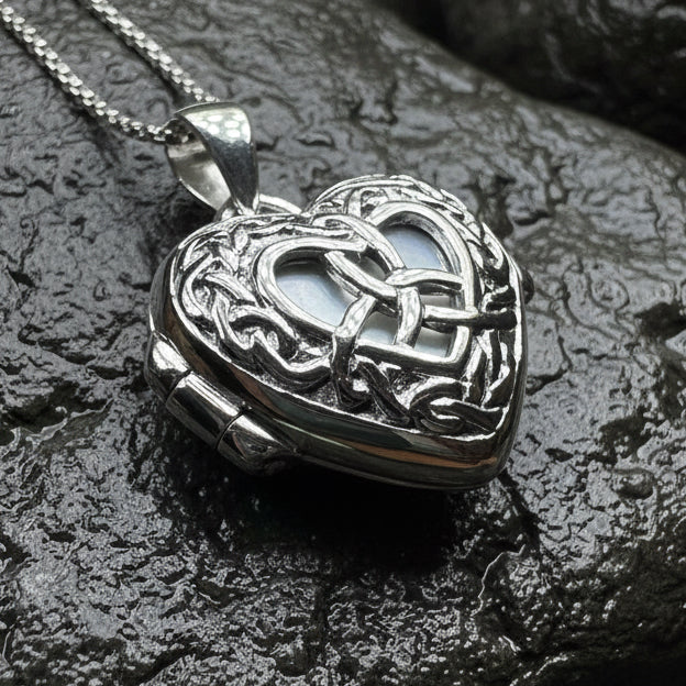 Trinity Knot Locket Necklace, Celtic Heart Pendant, Irish Jewerly, Celtic Jewelry, Anniversary Gift, Locket Necklace, Wiccan Jewelry