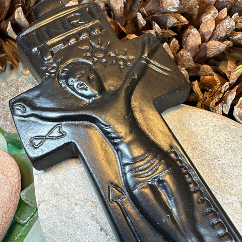 Load image into Gallery viewer, Celtic Cross, Turf High Cross, Irish Cross Statue, Ireland Crucifix Gift, Irish Turf, Housewarming Gift, New Home Gift, Confirmation
