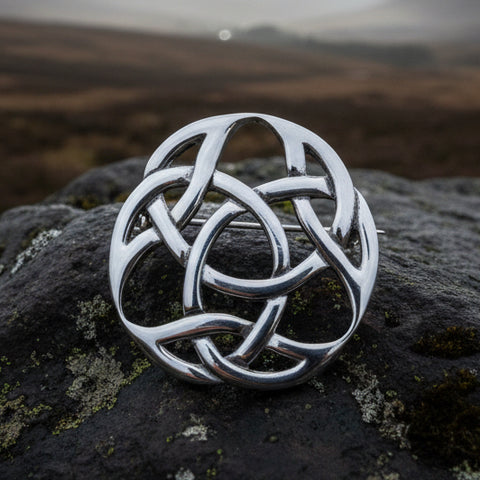 Load image into Gallery viewer, Celtic Knot Brooch, Celtic Jewelry, Irish Jewelry, Scotland Brooch, Celtic Brooch, Anniversary Gift, Celtic Knot Pin, Ireland Gift, Norse
