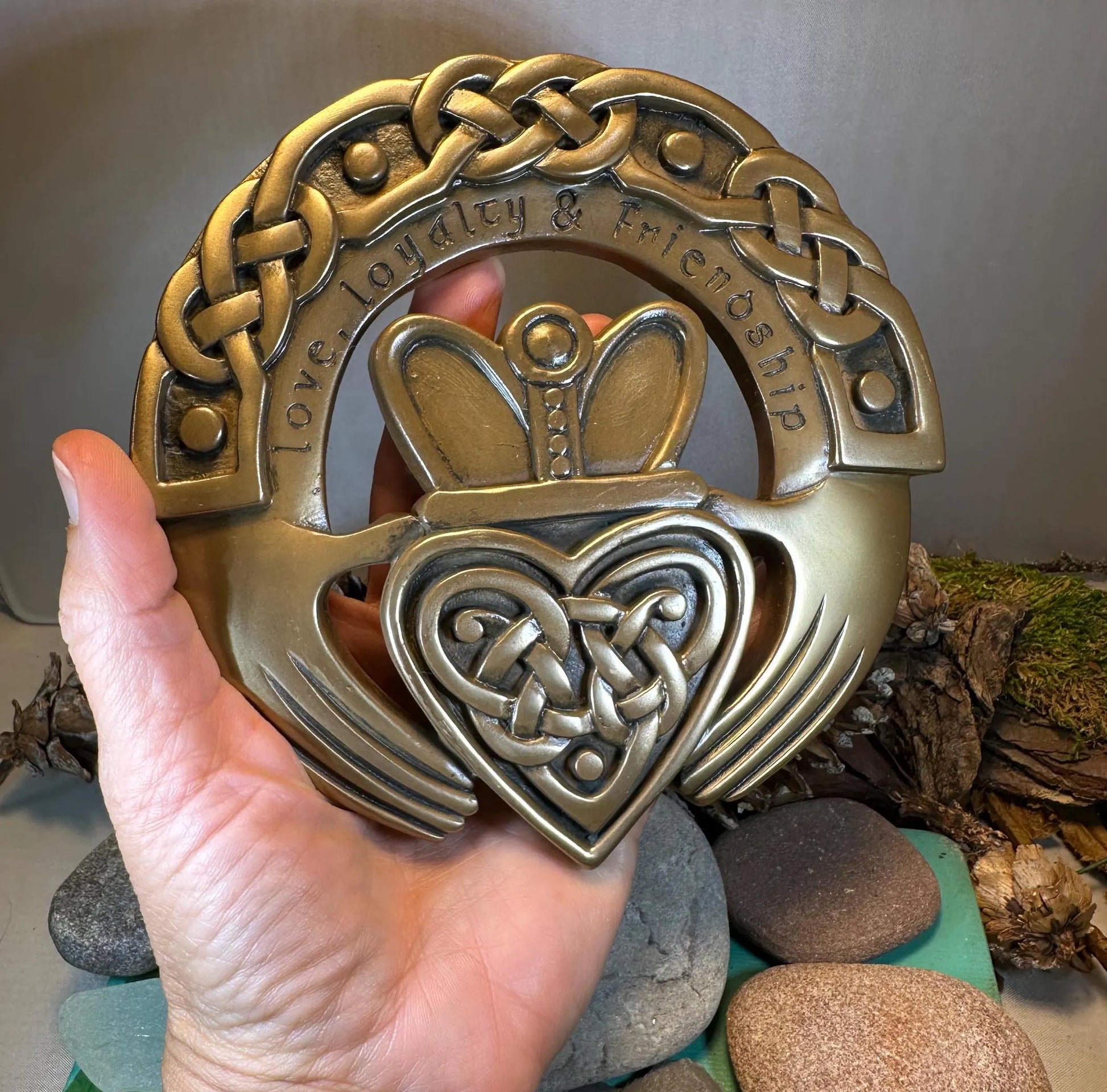 Irish Cladagh Wall Plaque — view 4