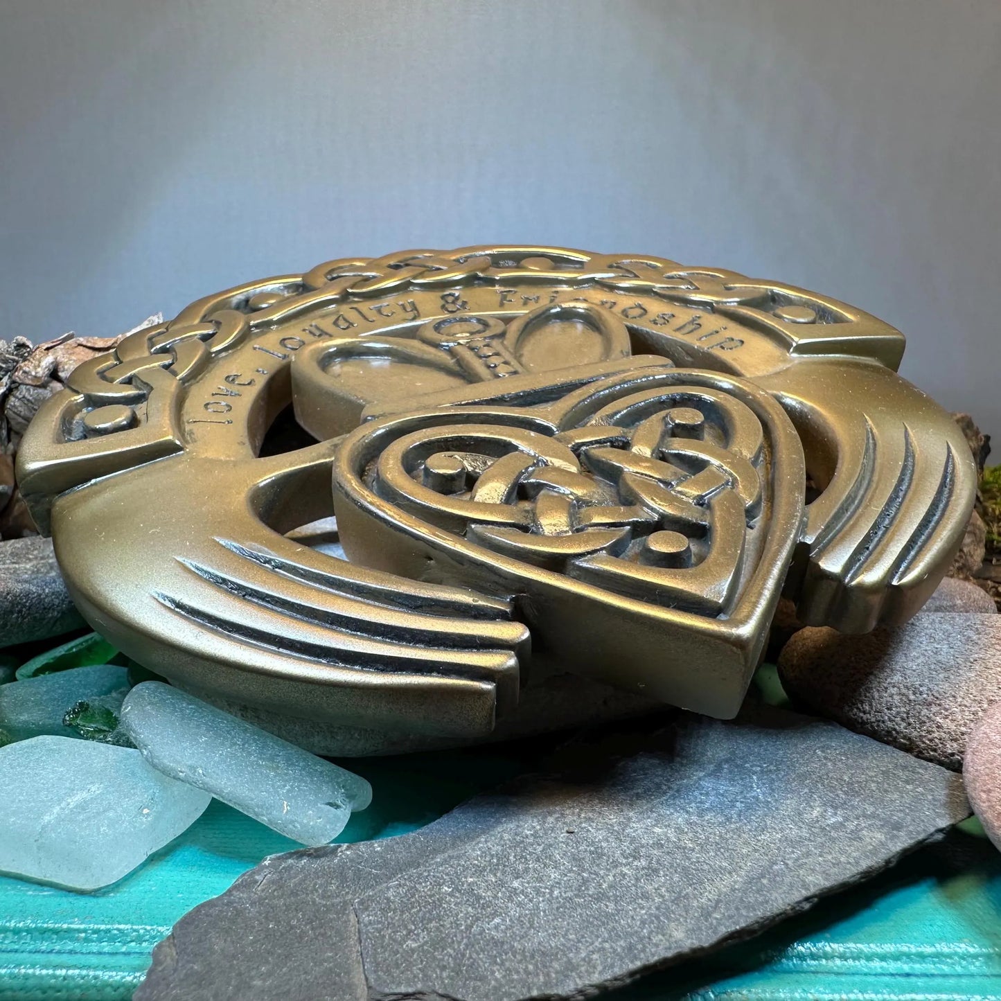 Irish Cladagh Wall Plaque — view 7