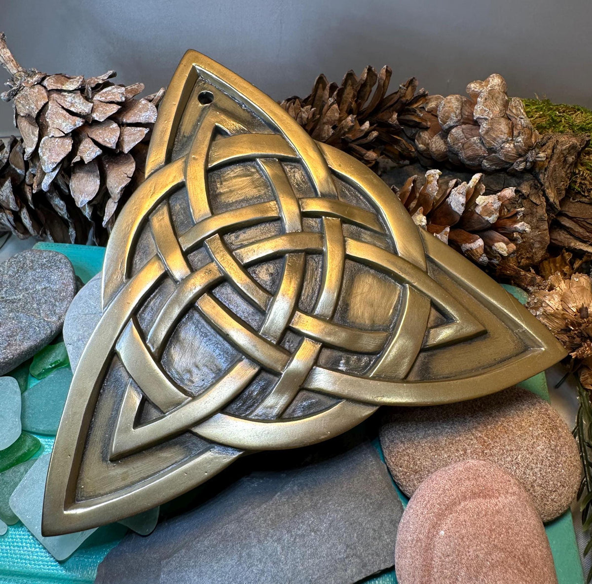 Triquetra Wall Plaque — view 3