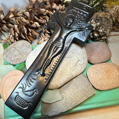 Load image into Gallery viewer, Celtic Cross, Turf High Cross, Irish Cross Statue, Ireland Crucifix Gift, Irish Turf, Housewarming Gift, New Home Gift, Confirmation
