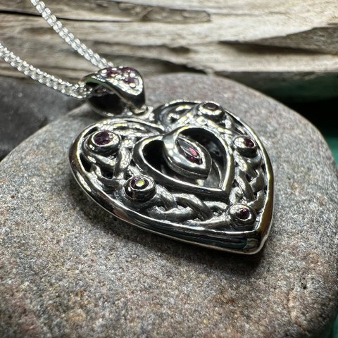 Load image into Gallery viewer, Emilie Celtic Heart Necklace
