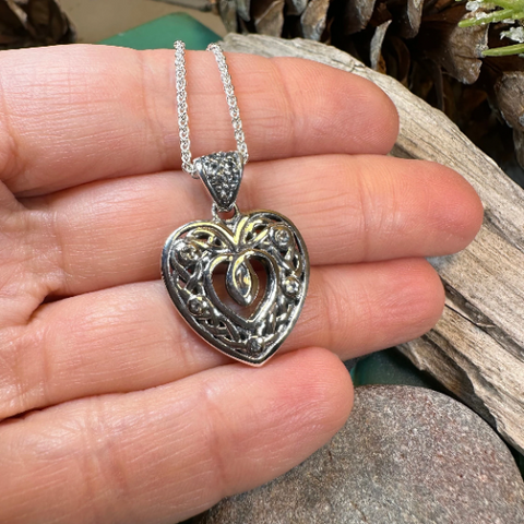 Load image into Gallery viewer, Emilie Celtic Heart Necklace
