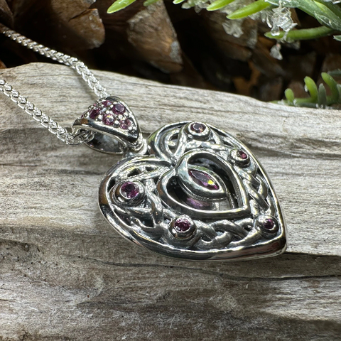 Load image into Gallery viewer, Emilie Celtic Heart Necklace
