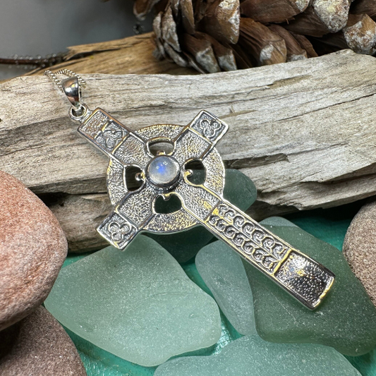 Gibrian Celtic Cross Necklace in Sterling Silver — view 4