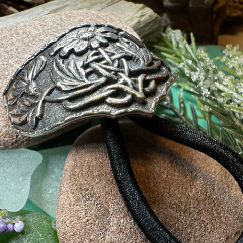 Load image into Gallery viewer, Celtic Daisy Ponytail Holder
