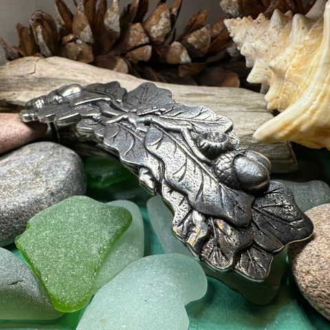 Load image into Gallery viewer, Oak Leaf Hair Clip
