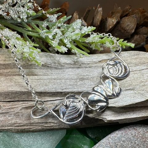 Load image into Gallery viewer, Mackintosh Leaves  Necklace - Made in Scotland
