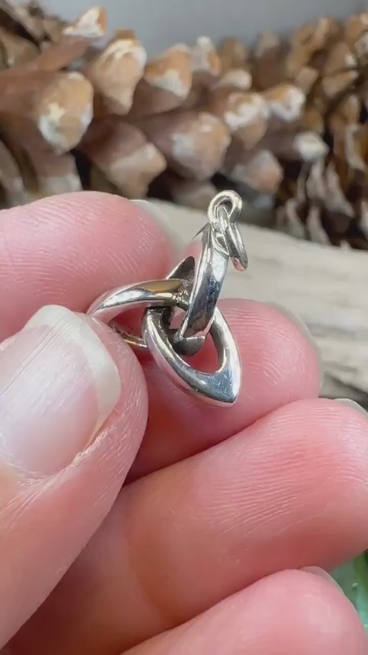 Trinity Knot Necklace, Celtic Necklace, Irish Pendant, Scottish Necklace, Mom Gift, Anniversary Gift, Celtic Knot Jewelry, Triquetra Pendant