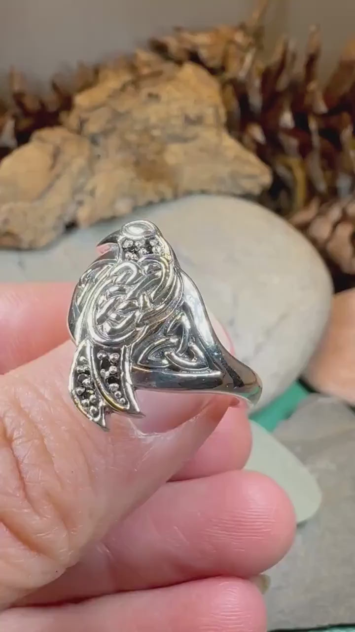 Raven Ring, Celtic Ring, Bird Jewelry, Crow Ring, Nature Jewelry, Norse Ring, Anniversary Gift, Wiccan Jewelry, Pagan Jewelry, EA Poe Gift