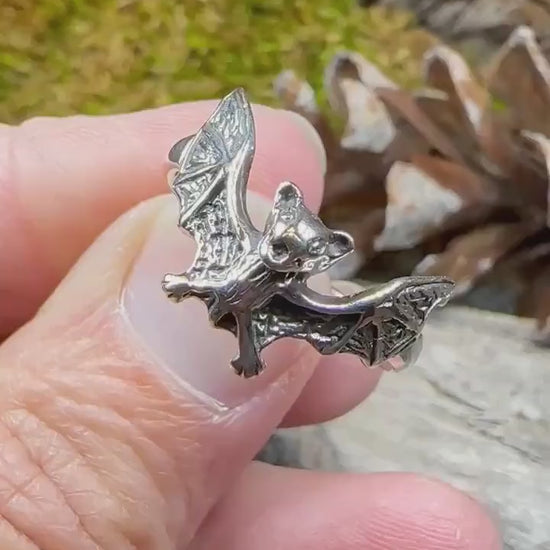 Gothic Bat Ring, Vampire Bat, Realistic Bat Jewelry, Pagan Ring, Halloween Gift, Witch Jewelry, Animal Jewelry, Unique Ring, EA Poe Gift